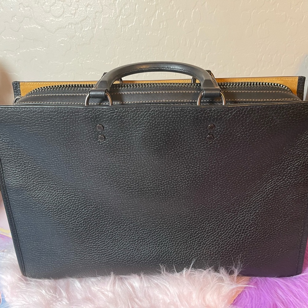 Rogue Brief! Elegant Black Pebbled Leather Briefcase